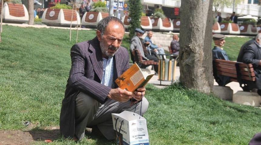 Elazığ’da ‘sessiz Kitap Okuma’ Etkinliği