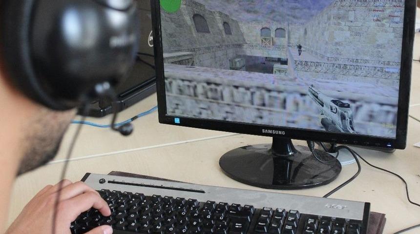 Sanal Oyunlar &Ccedil;ocukları İntihara Kadar G&ouml;t&uuml;rebiliyor