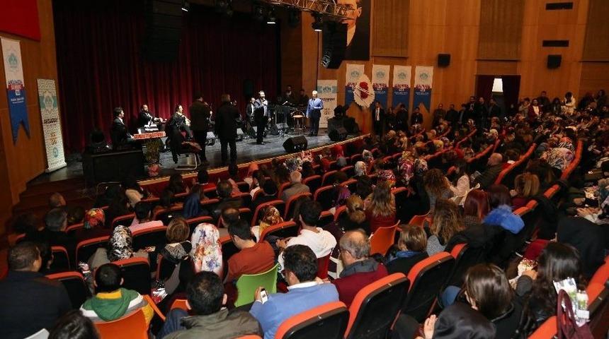 Aksaray Belediyesinden &Ouml;ğretmenlere &Ouml;zel Konser
