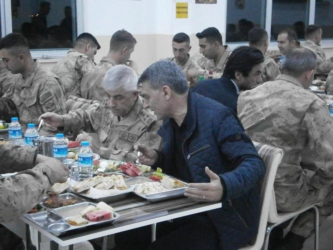 Jandarma Genel Komutanı &Ccedil;etin&rsquo;den Tatvan Ziyareti