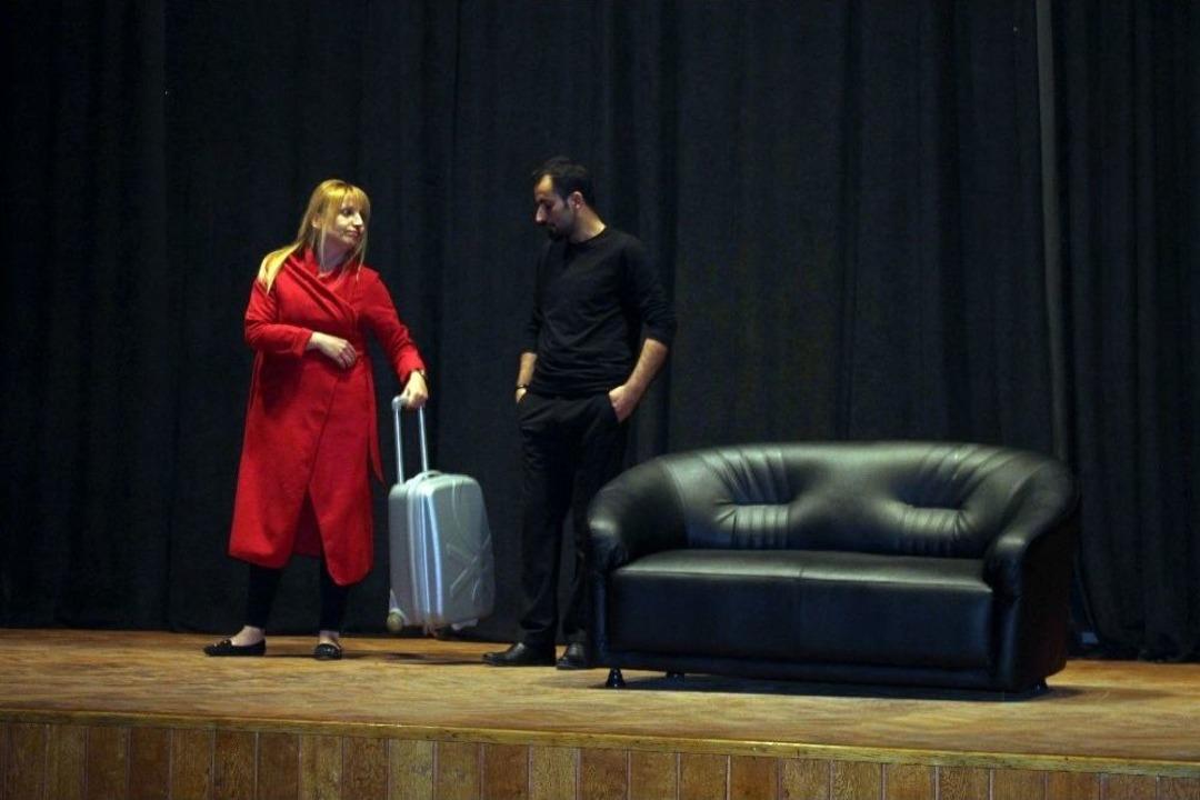 "haybeden Ger&ccedil;ek &Uuml;st&uuml; Aşk" Adlı Tiyatro Oyunu Sahnelendi