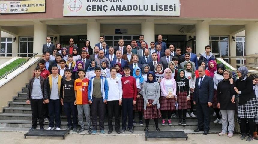Vali Mantı;" Hem İ&ccedil;eri De Hem De Dışarı Da Bir Takım Oyunlar Oynanmaktadır&rdquo;