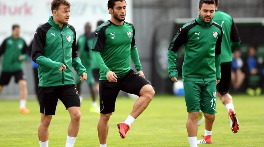 Bursaspor&rsquo;da Hazırlıklar S&uuml;r&uuml;yor