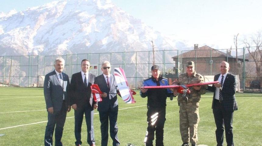 Vali Toprak Model U&ccedil;ak U&ccedil;urttu