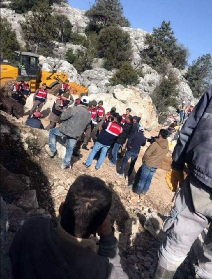 Sütçüler’deki Mermer Ocakları Arasında Yol Anlaşmazlığı G4