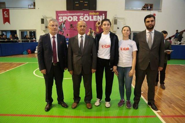 Yurdum Öğrencileri Spor Şöleni Başladı