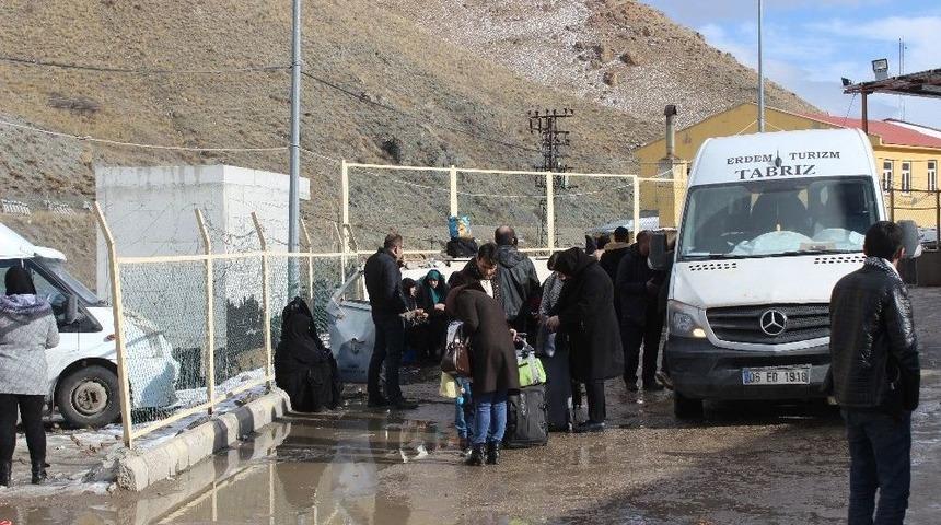 Kapık&ouml;y Sınır Kapısında &Ccedil;alışmalar Devam Ediyor