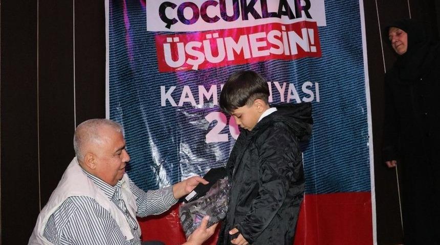 Gaziantep&rsquo;te 500 Yetim &Ccedil;ocuğa Giyim Yardımı