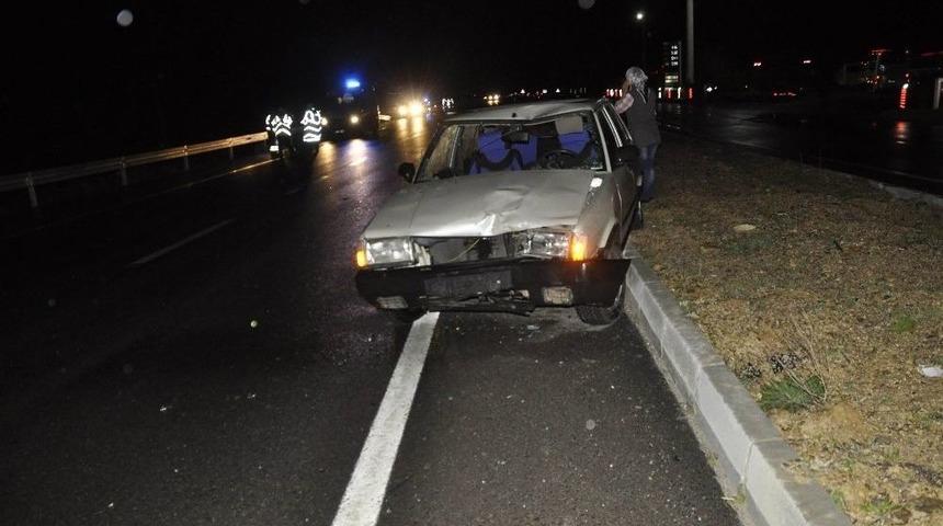 Otomobille Motosiklet &Ccedil;arpıştı: 2 Yaralı