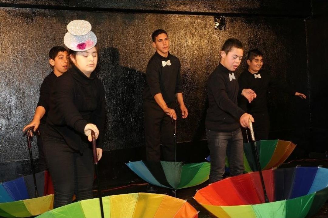 Engelli &Ouml;ğrencilerin G&ouml;sterisi Beğeni Topladı