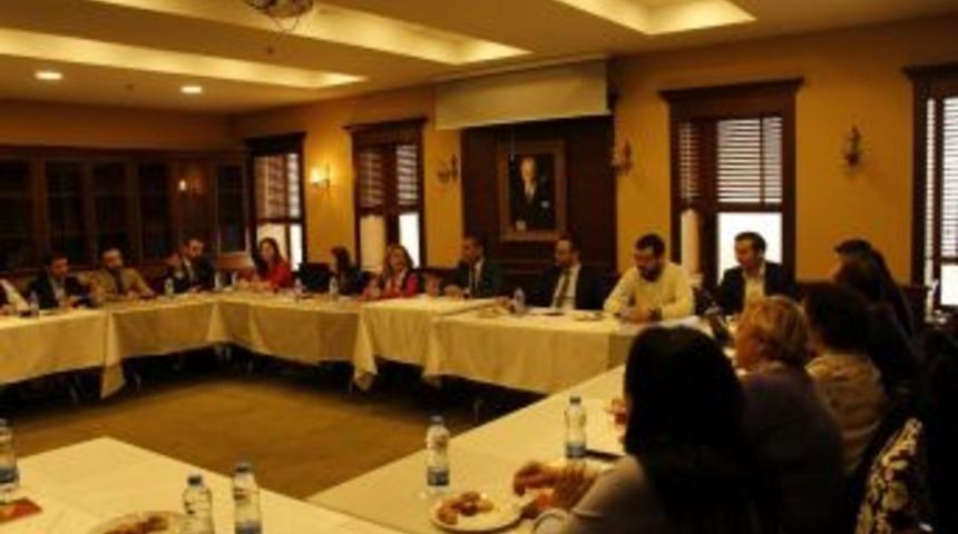 Er: &ldquo;aralık&rsquo;ta Meslektaşlarımızın Karşısına Yepyeni Projelerle &Ccedil;ıkacağız&rdquo;