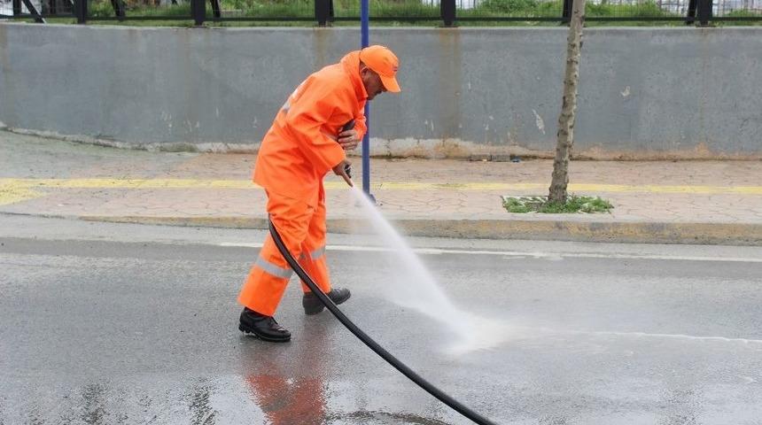 (özel) Faciayı Önleyen Kahraman Temizlik İşçisine Ödül
