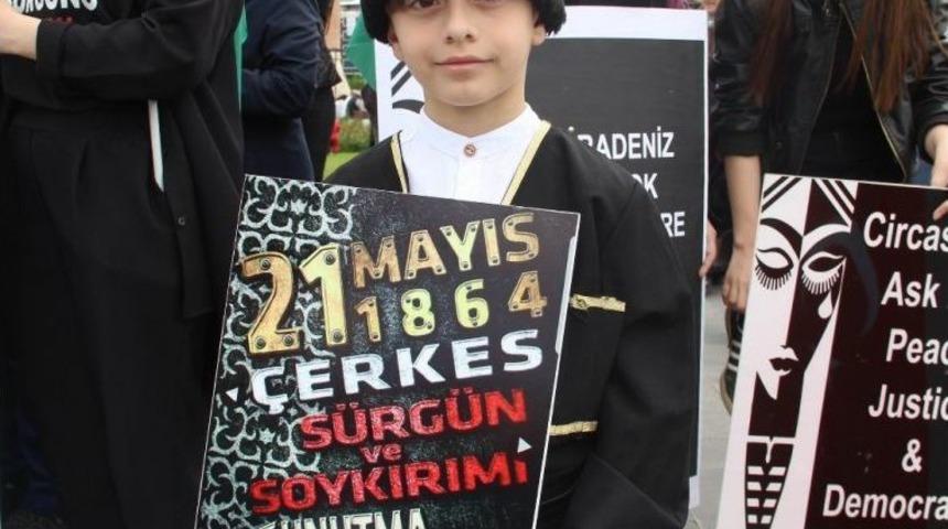 Sivas&rsquo;ta &rsquo;&ccedil;erkes S&uuml;rg&uuml;n&uuml;&rsquo; Protesto Edildi