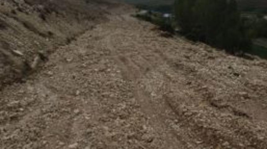 Sel K&ouml;y Yollarını Vurdu