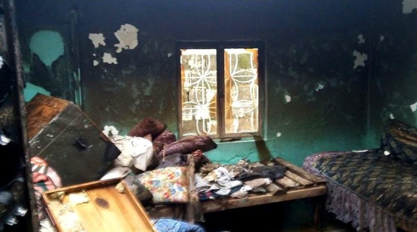 Söke’de Yangın, Bir Ev Daha Kül Oldu