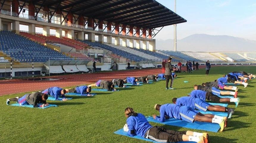 Karabükspor, Göztepe Maçı Hazırlıklarını Tamamladı