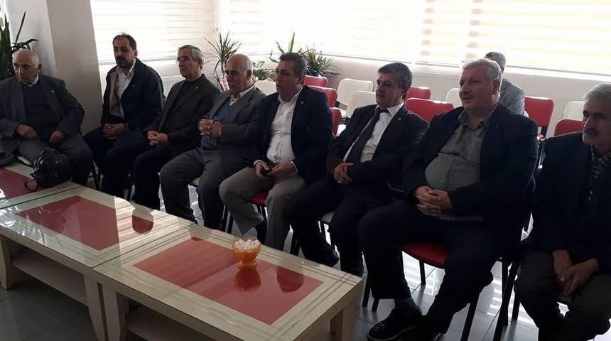 &lsquo;bir Meslek Bin Umut&rsquo; Ebru Ve Hat Sanatı Kursu A&ccedil;ıldı