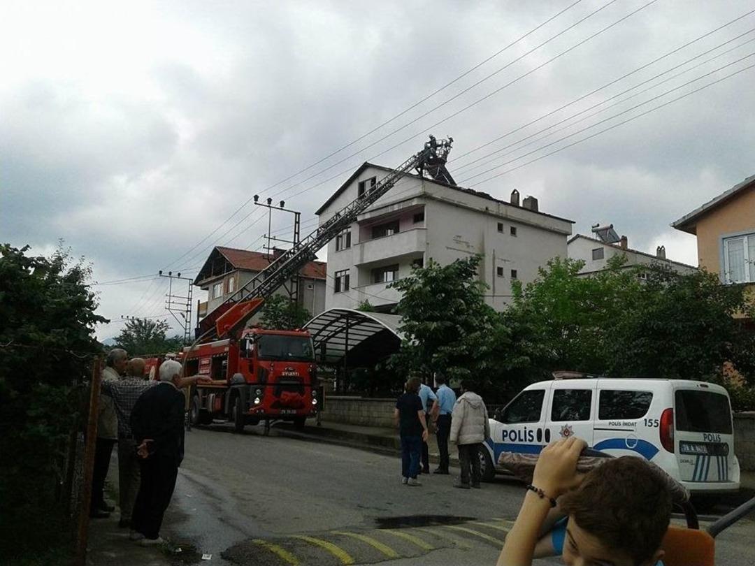 Yenice&rsquo;de &Ccedil;atı Yangını Korkuttu