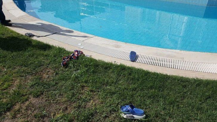 Kuşadası Anneanne Ve Torunu İçin Ağlıyor G5