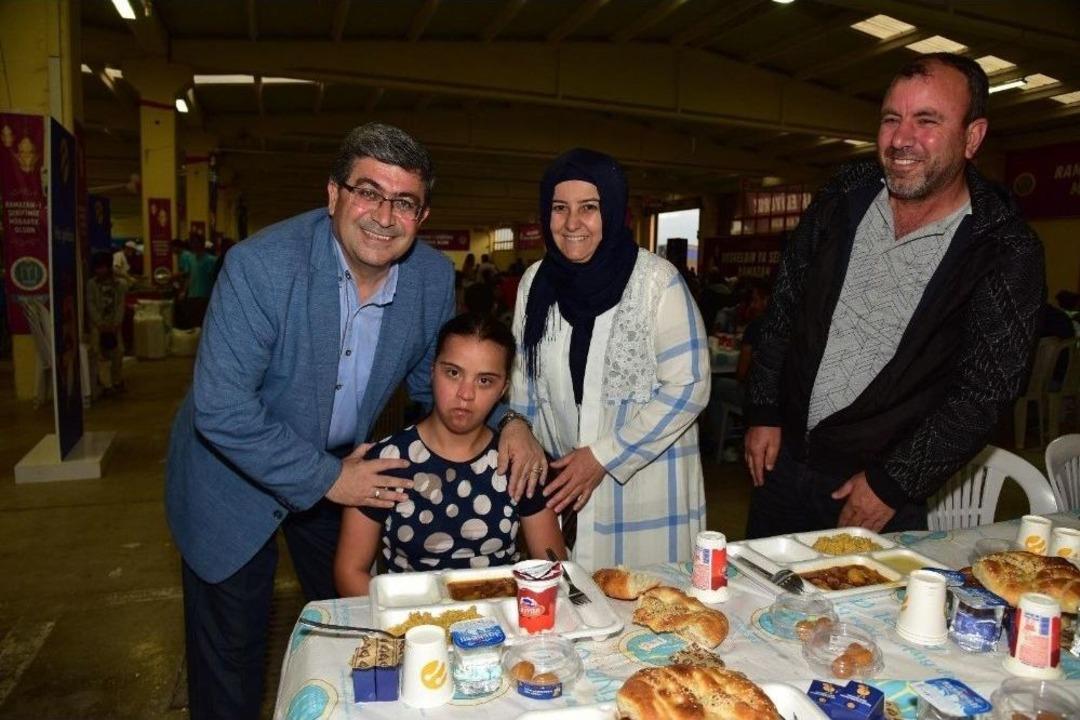 Bilecik&rsquo;te Toplu İftar Coşkusu