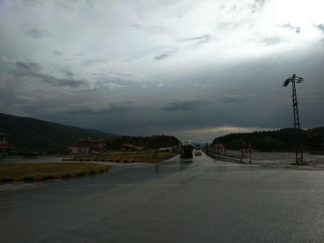 Tosya-ortalıca Kavşağı&rsquo;nda Tır Kazası: 1 Yaralı