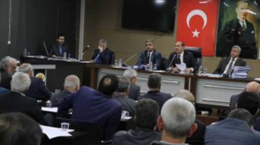 B&uuml;y&uuml;kşehir Meclisinde B&uuml;t&ccedil;eler Kabul Edildi