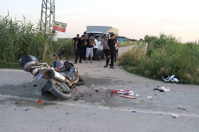 Polis Limon Hırsızlarını Kovalarken Kaza Yaptı: 2 Ağır Yaralı