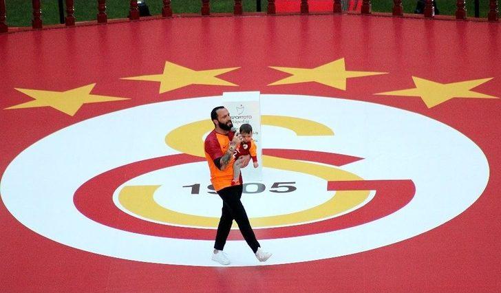 Şampiyon Galatasaray Kupasını Aldı G3