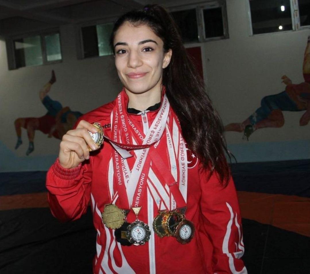 Siirtli D&uuml;nya Şampiyonu Evin Demirhan, Olimpiyatlara Hazırlanıyor