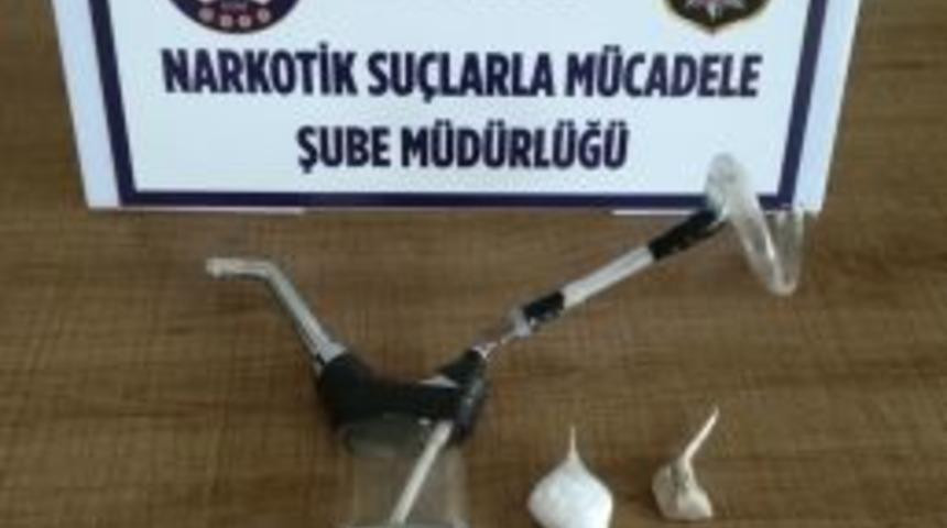 Isparta&rsquo;da Uyuşturucu Operasyonu: 3 G&ouml;zaltı