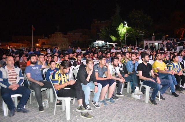 Mardin’de Gençlerin Fenerbahçe Coşkusu