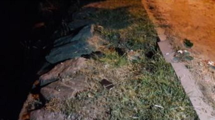 Bakırk&ouml;y&rsquo;de Kanalı U&ccedil;an Ara&ccedil;ta Bulunan İki Kişi Yara Almadan Kurtuldu