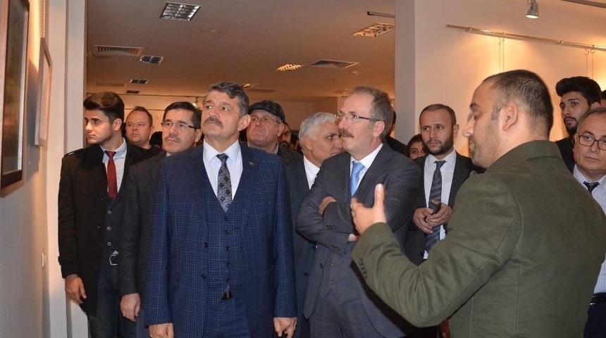 B&uuml; &Ouml;ğretim G&ouml;revlisinden Karikat&uuml;r Sergisi