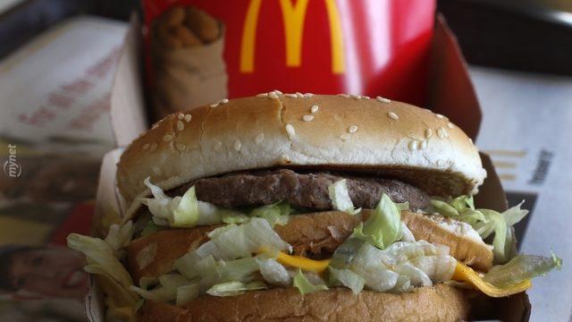 McDonald's, Bir Efsane Avcısının da Yardımıyla Bir Süredir İnternette Dolaşan Pembe Balçık İddialarına Cevap Verdi