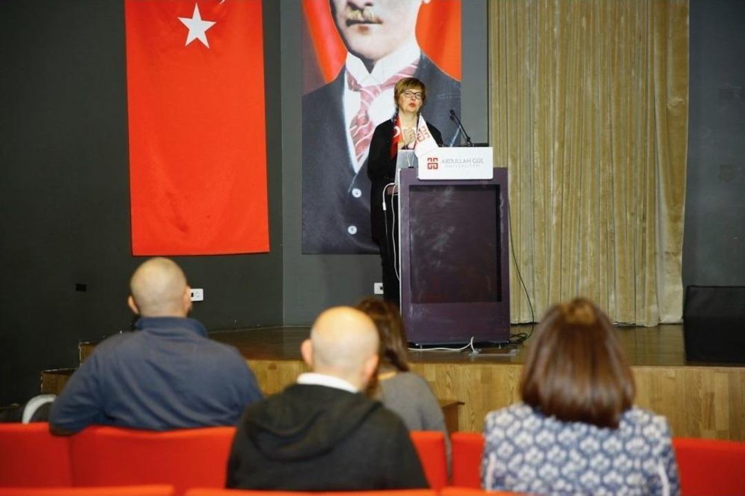 &lsquo;s&uuml;rd&uuml;r&uuml;lebilir, Doğa Dostu, Yeşil Kamp&uuml;s, Yeşil İl&ccedil;e Ag&uuml; Bostanı&rsquo; &Ccedil;alıştayı