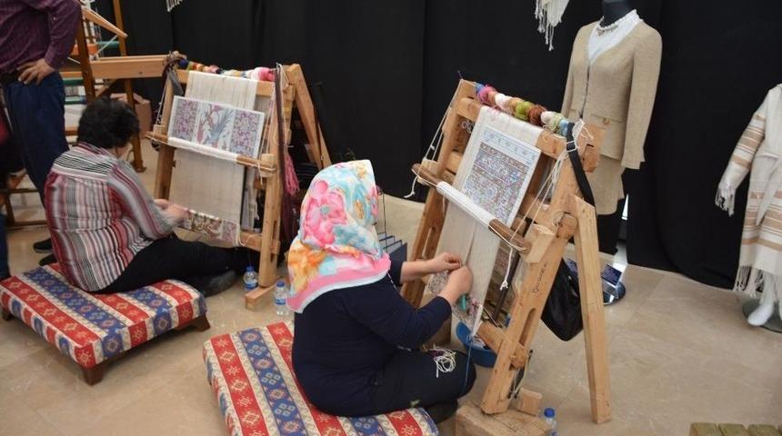 Bursa İpeği Görücüye Çıktı