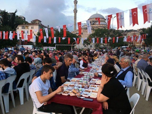 Beykozlular Sokak İftarında Bir Araya Geldi