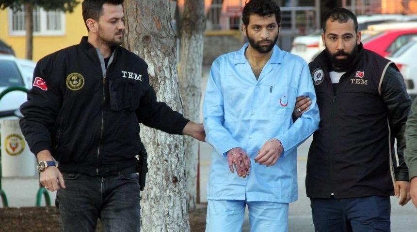 Suriye&rsquo;de Bomba Patlatan Deaş&rsquo;lı Ter&ouml;ristler T&uuml;rkiye&rsquo;de Yakalandı