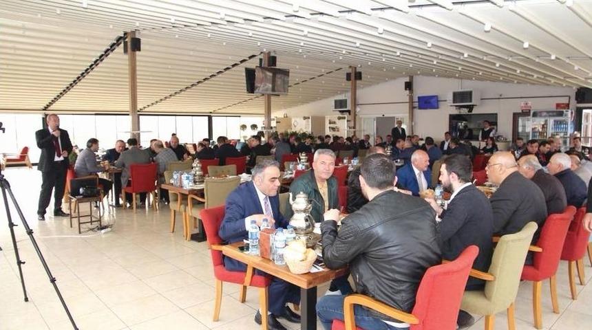 Başkanı Şahiner Belediye &Ccedil;alışmalarını Anlattı