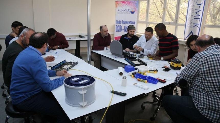 Trt &Ccedil;alışanlarına Ko-mek&rsquo;ten Eğitim