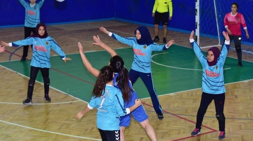Okul Sporları Hentbol İl Birinciliği M&uuml;sabakaları Sona Erdi