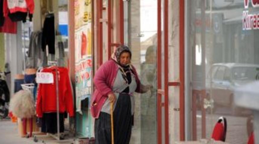 Dilenciler Esnaf Ve Vatandaşı Bıktırdı