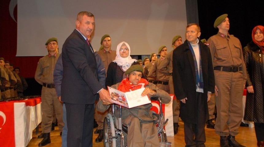 Vatan Aşığı Engelli Genci Jandarma Kırmadı