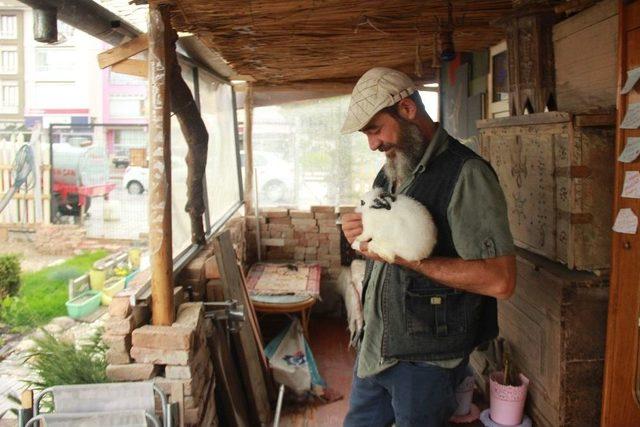 Önce Köpek Çaldılar Sonra Marketten Hırsızlık Yapmaya Çalıştılar