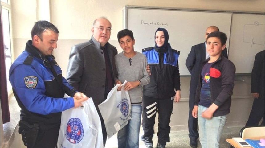 Toplum Destekli Polisin &Ccedil;alışmaları