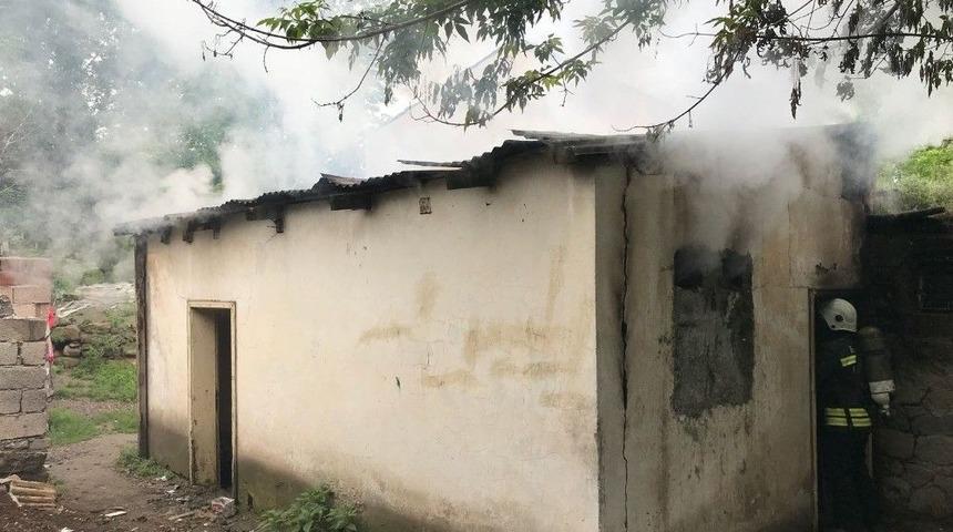 Horasan&rsquo;da Ev Yangını