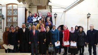 Belediye Konaklarında Çalışan Öğretmenlere Sertifika