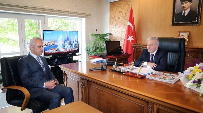 Tapu Ve Kadastro Y&ouml;neticilerinden Vali Kam&ccedil;ı&rsquo;ya Ziyaret