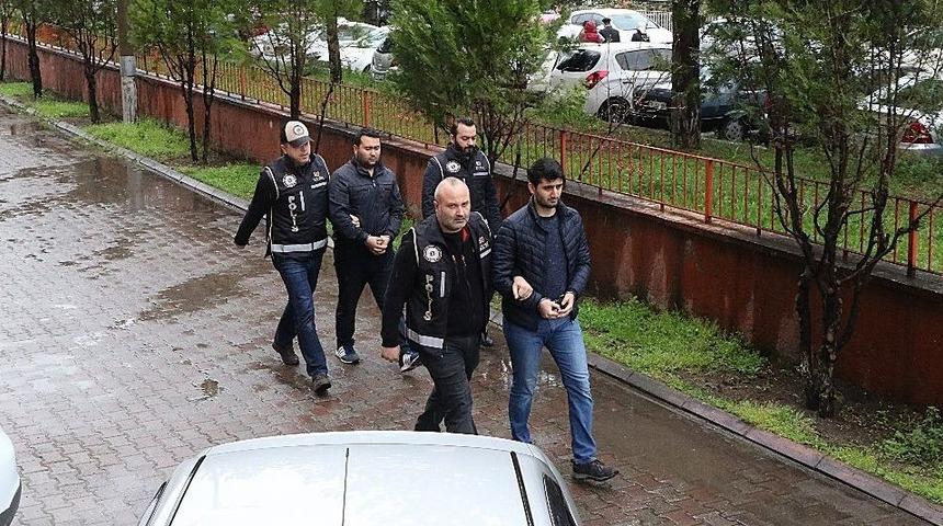 Karab&uuml;k&rsquo;te Fet&ouml; Operasyonu: 2 Astsubay G&ouml;zaltında