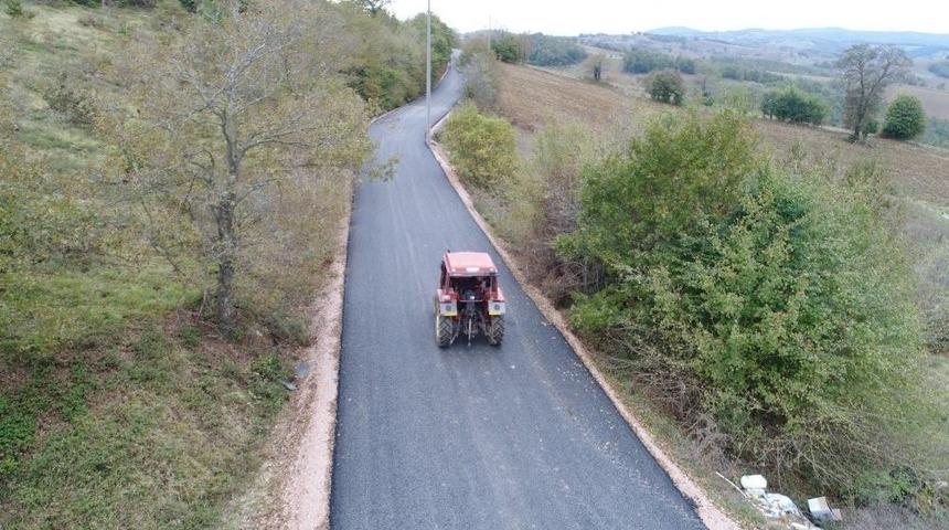 İzmit&rsquo;te Altı Mahallenin Yolu Yenilendi